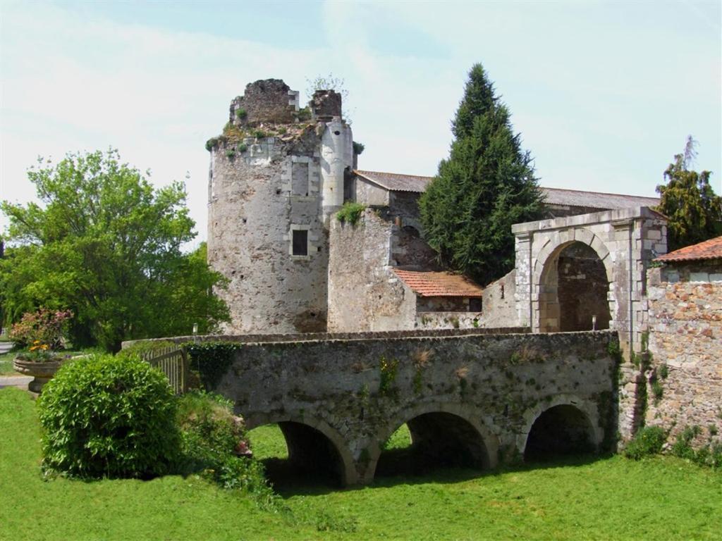 Chateau De La Galissonniere Le Pallet エクステリア 写真